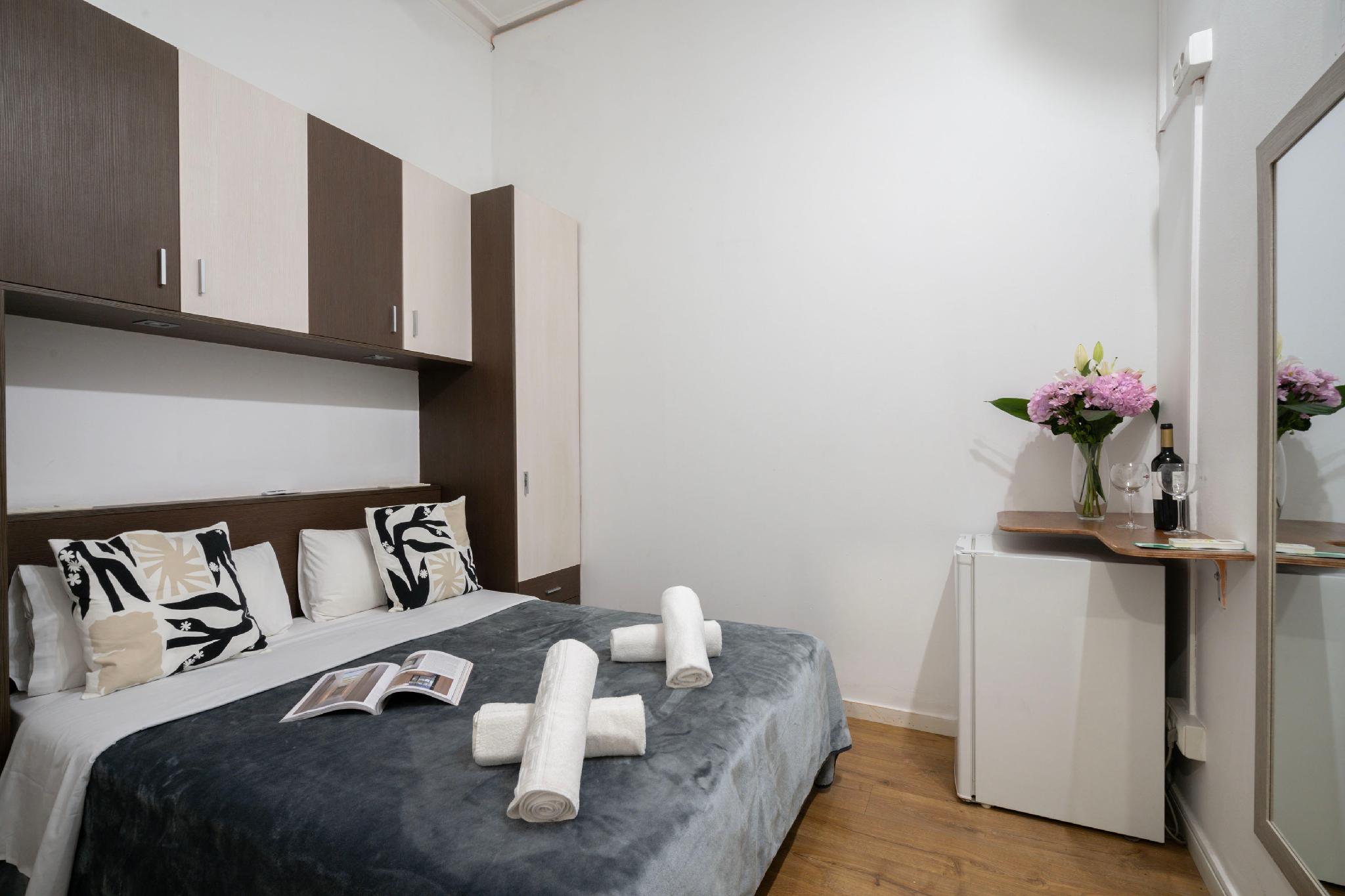 Economy, Double Bed