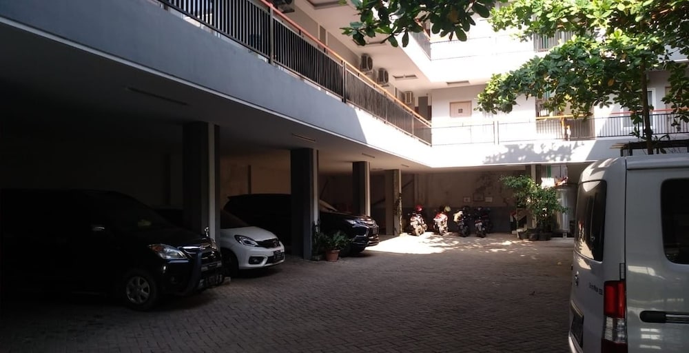 Hotel Sonic Airport Semarang 16/21