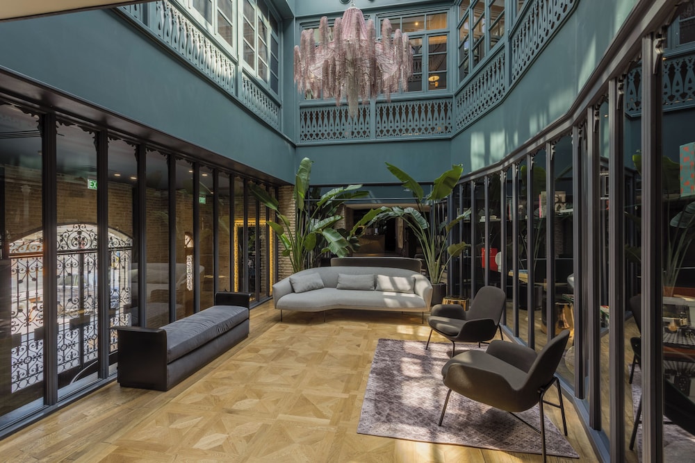 Hotel Puris Moedani 7/66