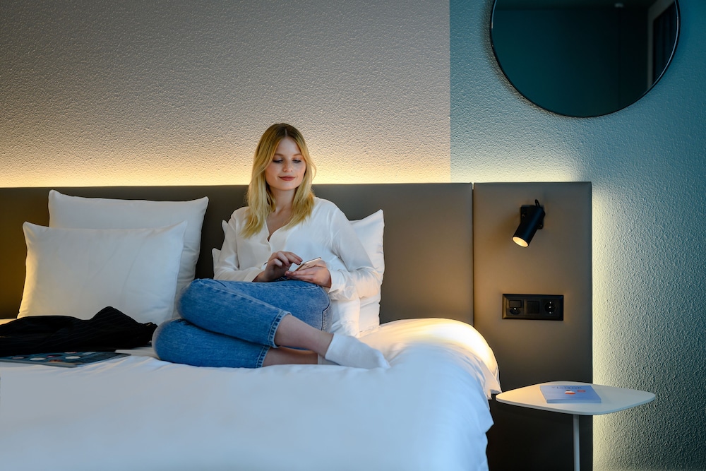 Novotel Zurich City West 6/79