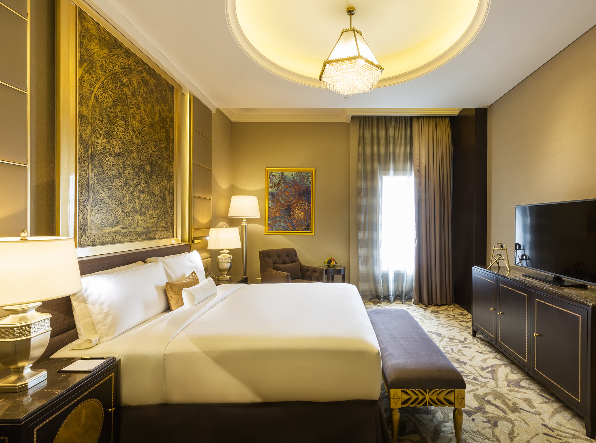 Palace, Suite, City View