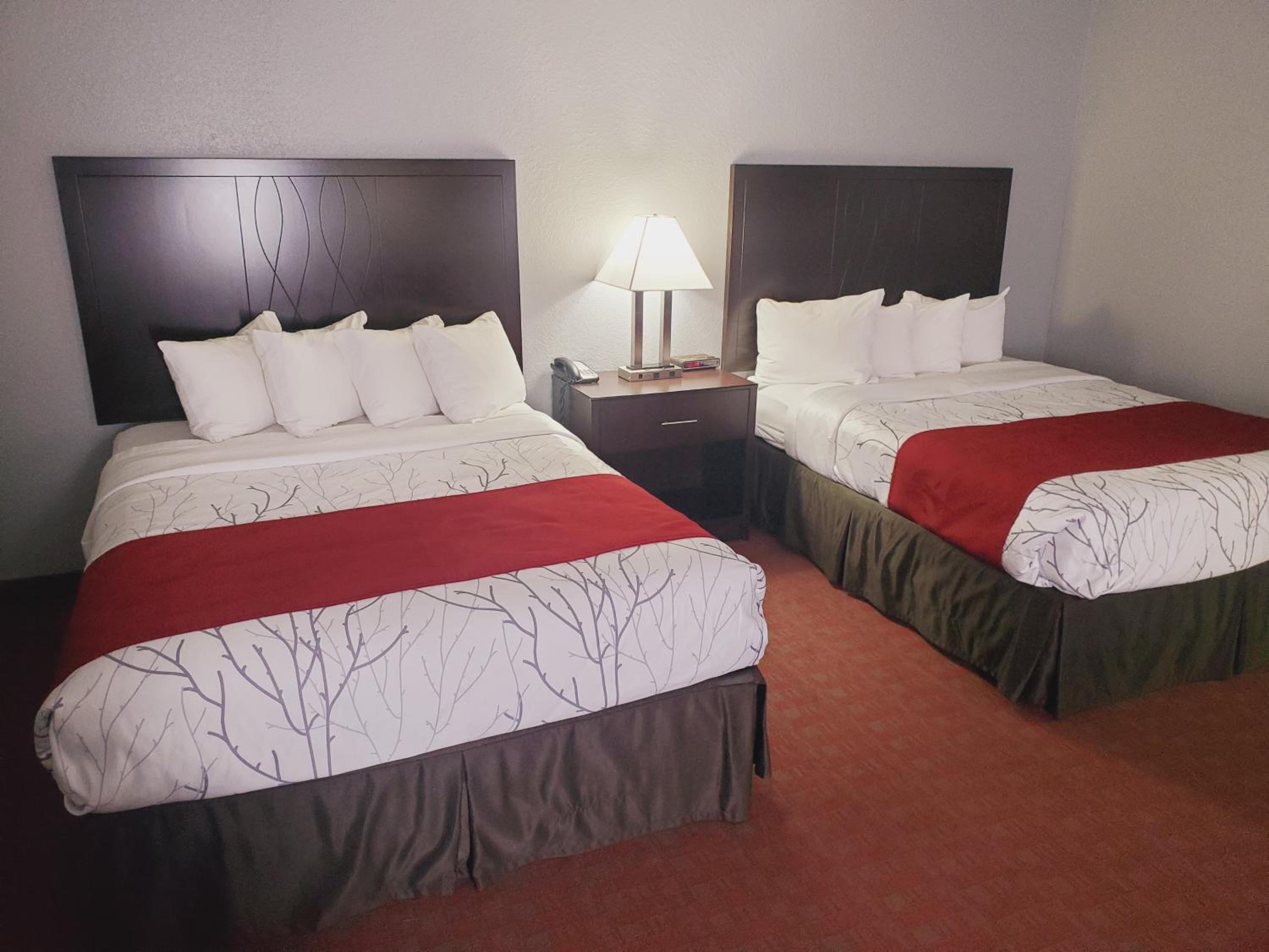 Blackstone Lodge Suites 13/50