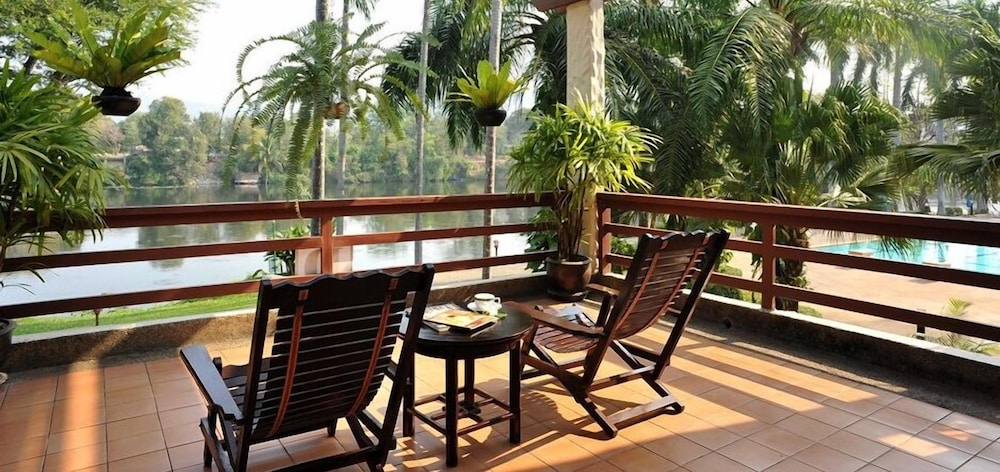 Felix River Kwai Resort 12/69