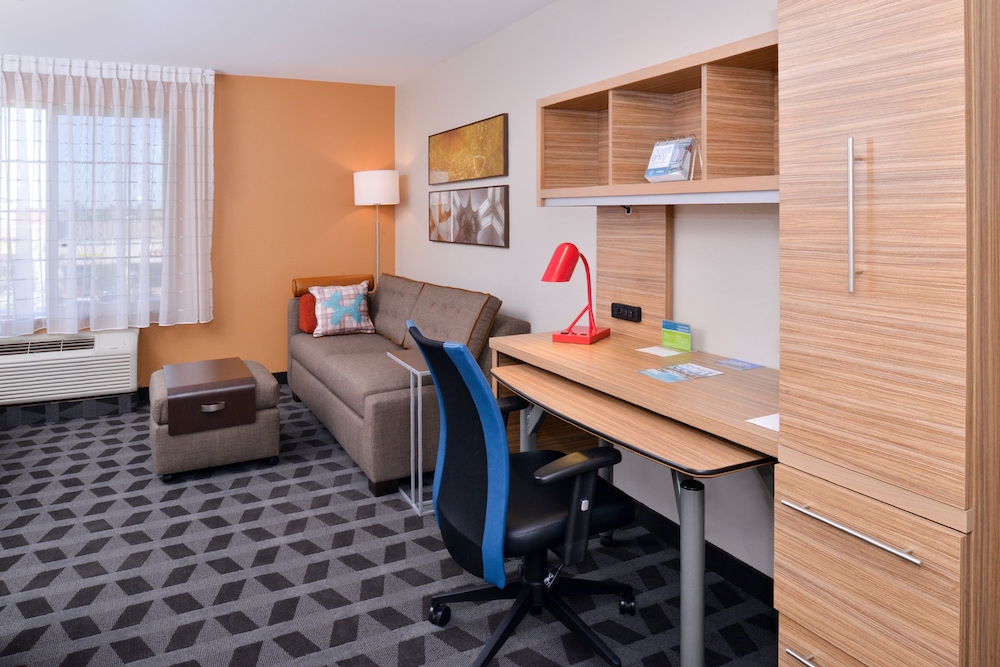Towneplace Suites Ontario Airport 50/58
