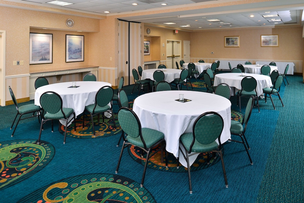 Hilton Garden Inn Columbia, MD 49/61
