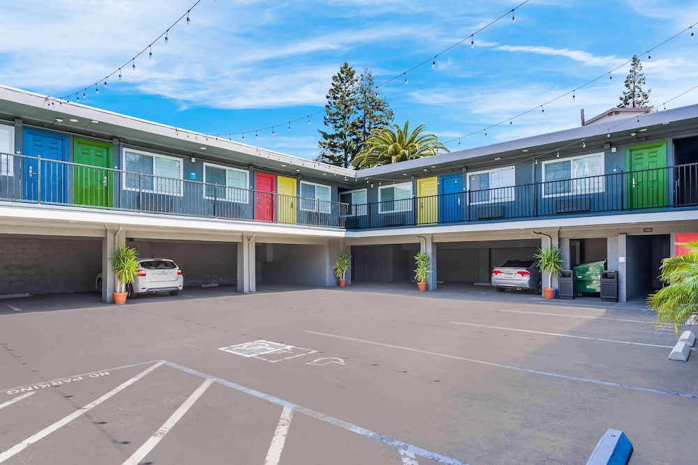 Signature Inn Berkeley Oakland 60/66