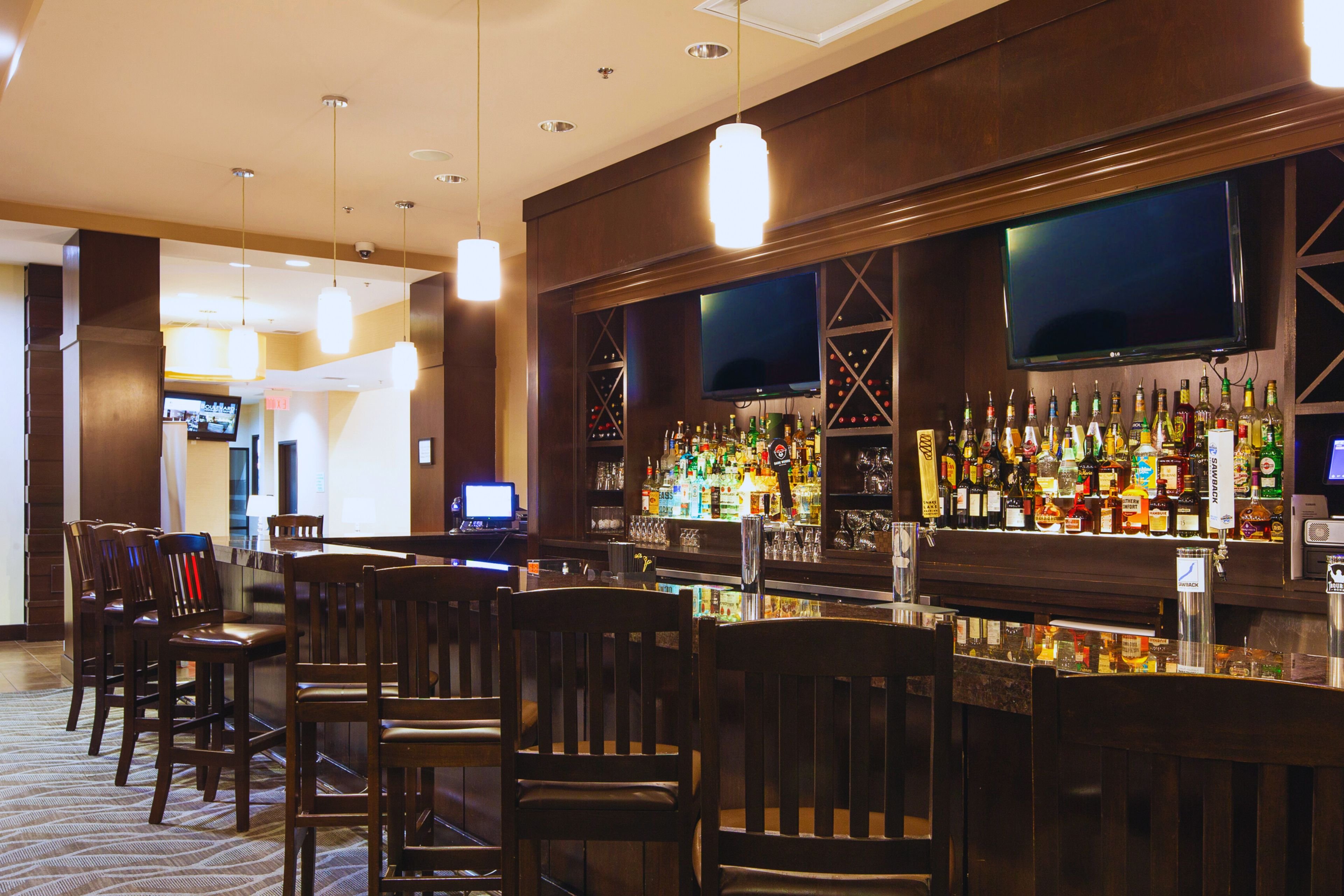 Holiday Inn Red Deer South 58/76