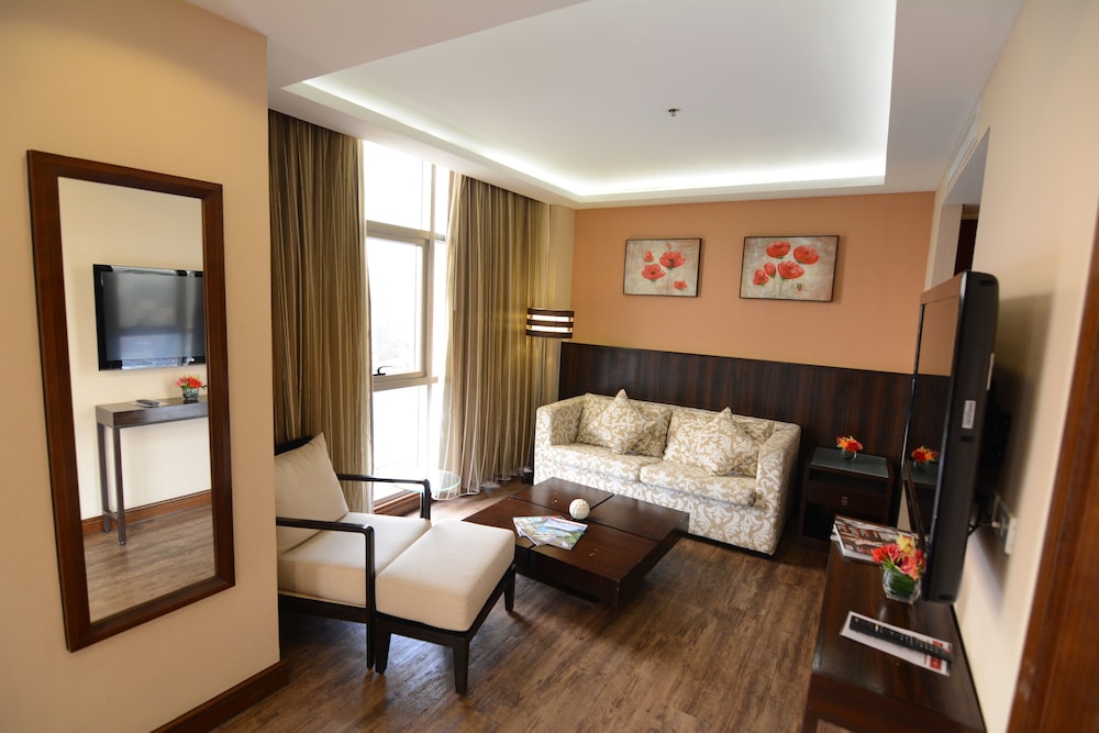 Ramada by Wyndham Manila Central 34/43