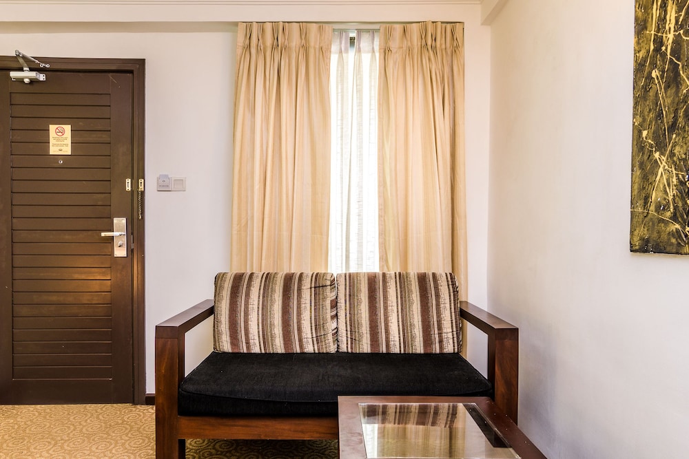 Ceylon City Hotel Colombo 34/39