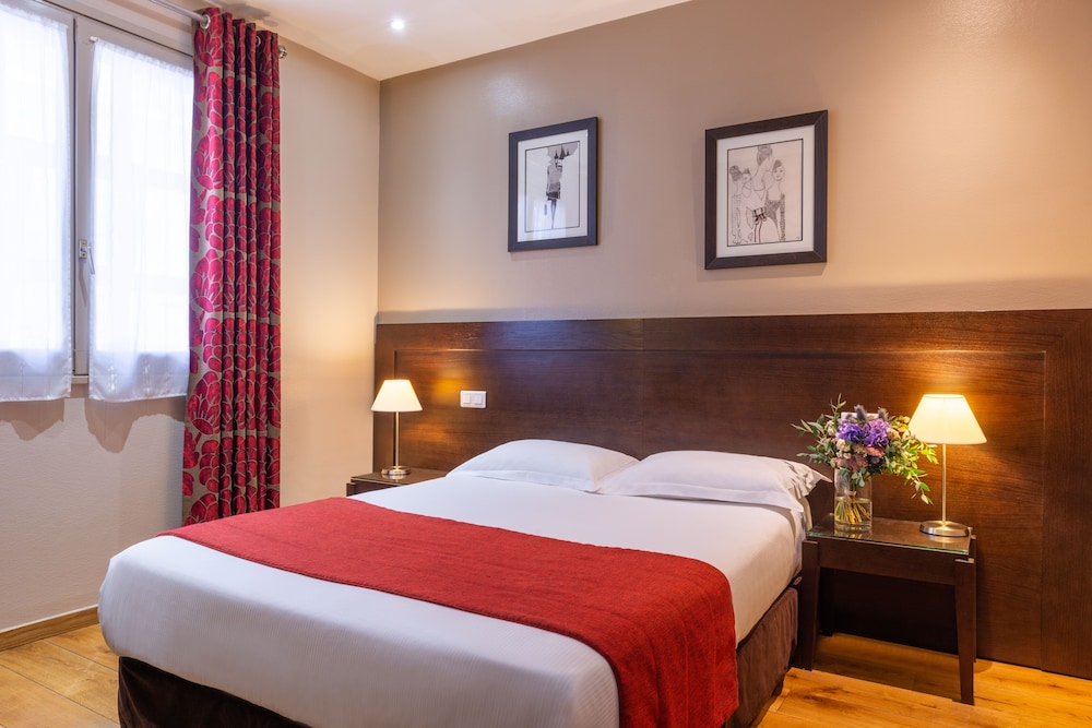Hotel Volney Opera 10/44