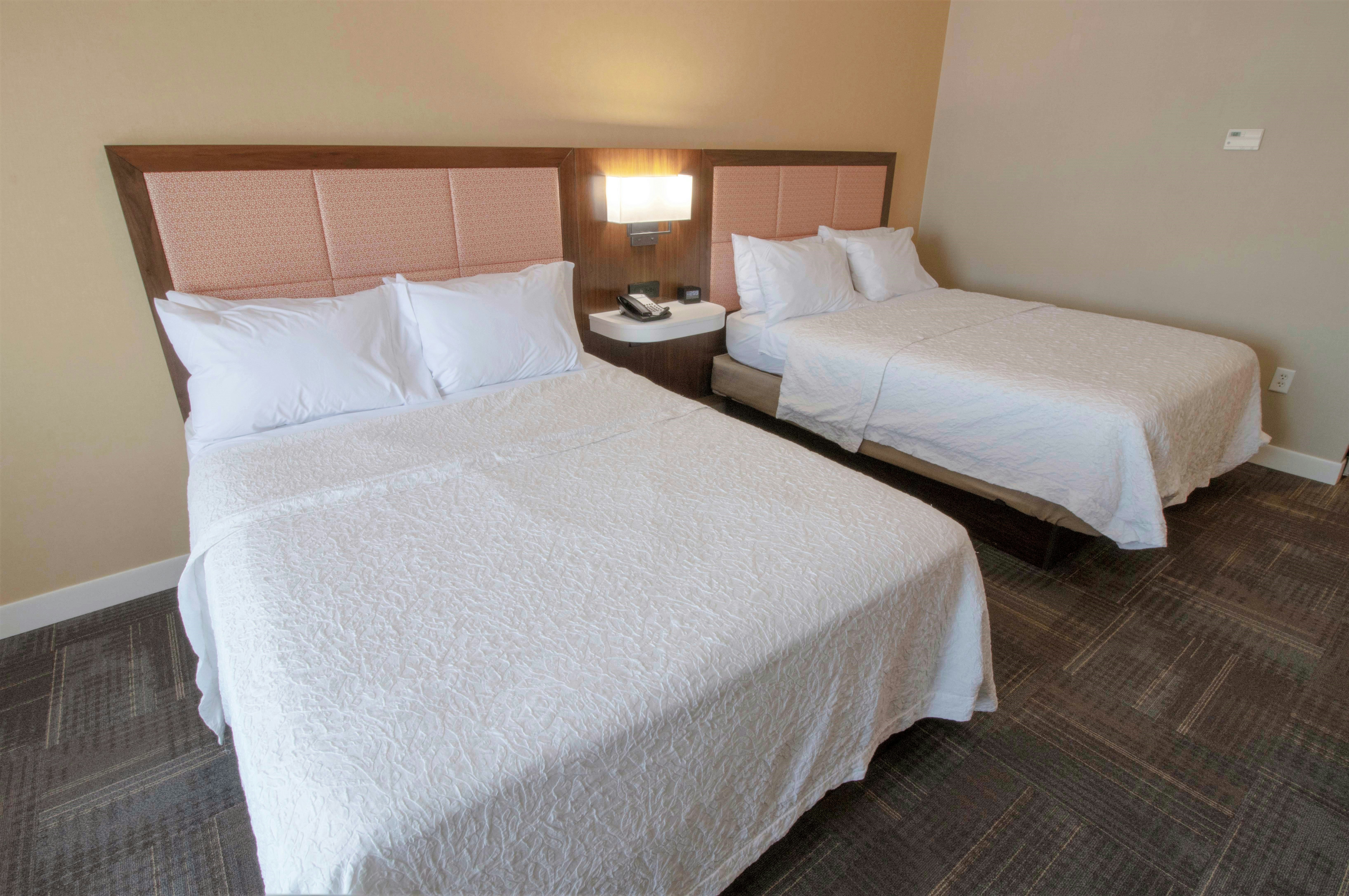 ROOM, 2 QUEEN BEDS