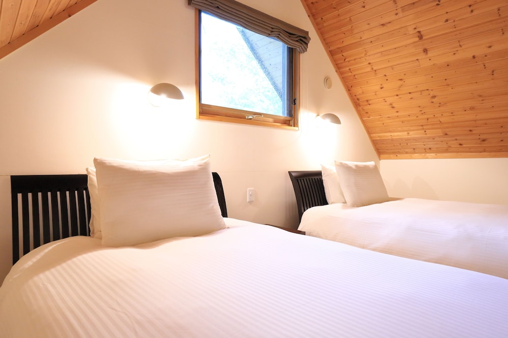 2 BEDROOMS, COTTAGE
