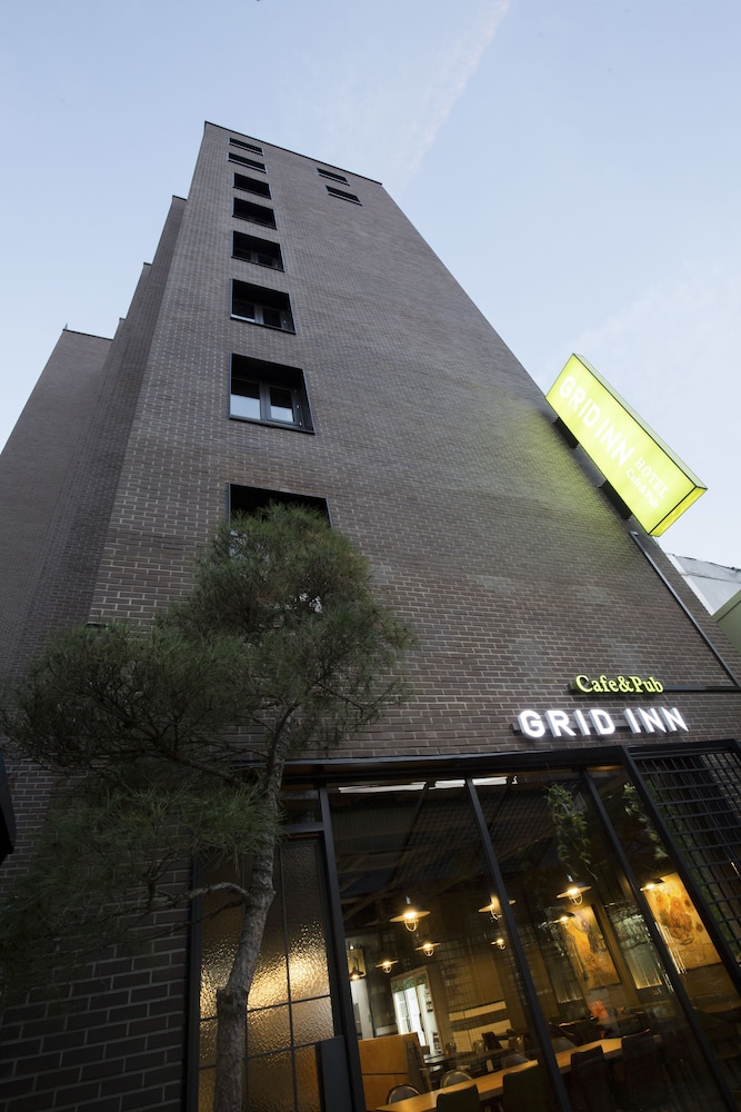 Grid Inn photo4