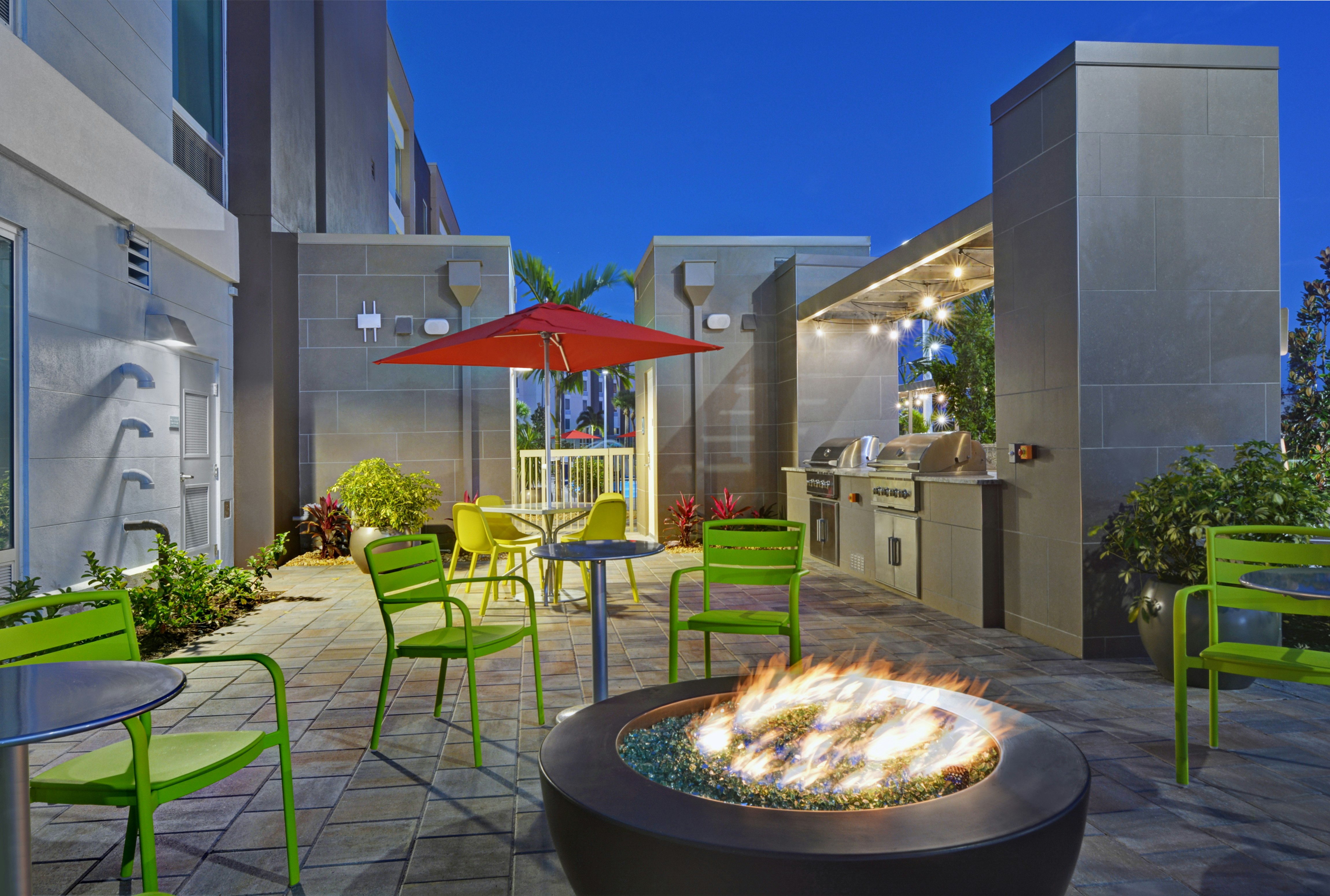 Home2 Suites by Hilton Fort Myers Colonial Blvd 29/29