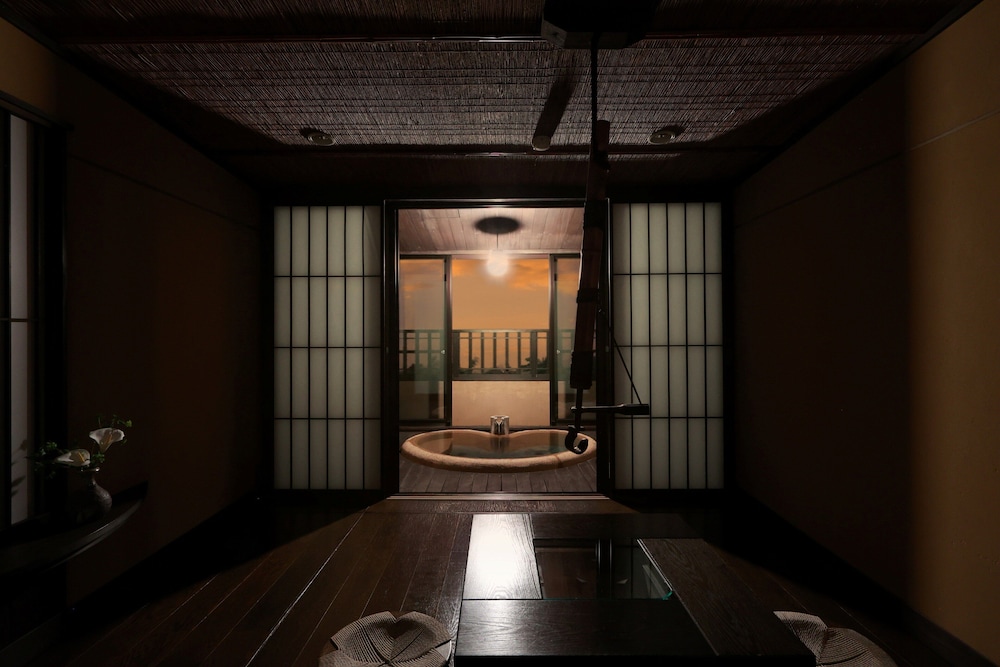 Oyado Uchiyama 60/73