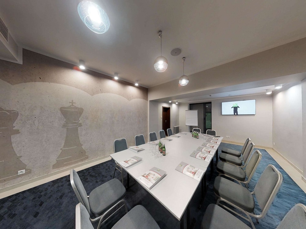 Ibis Styles Gniezno Stare Miasto 65/71