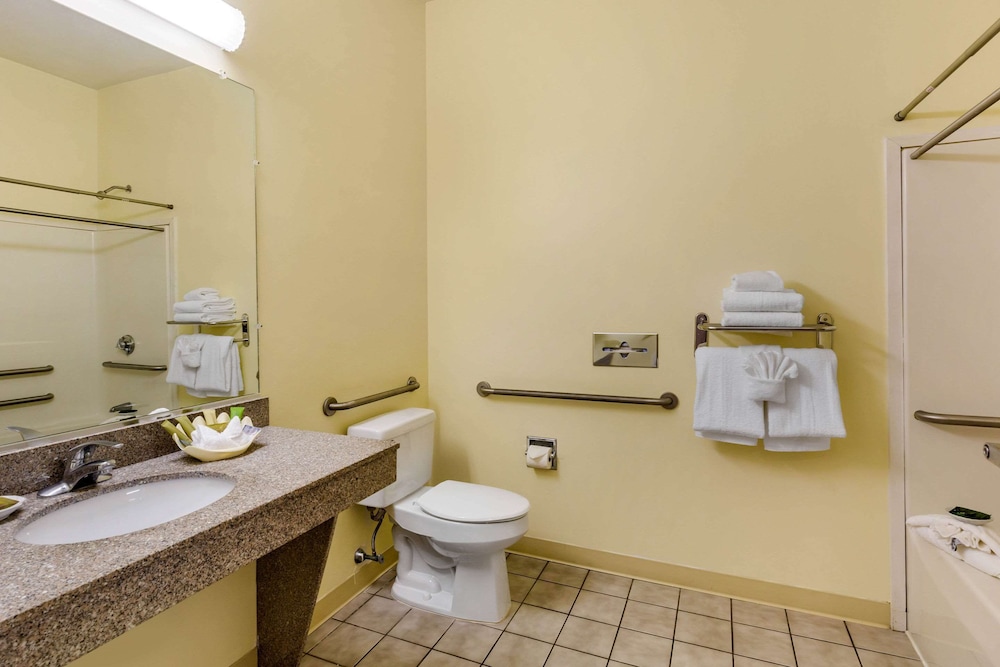 The Carriage House Inn Newport 17/44