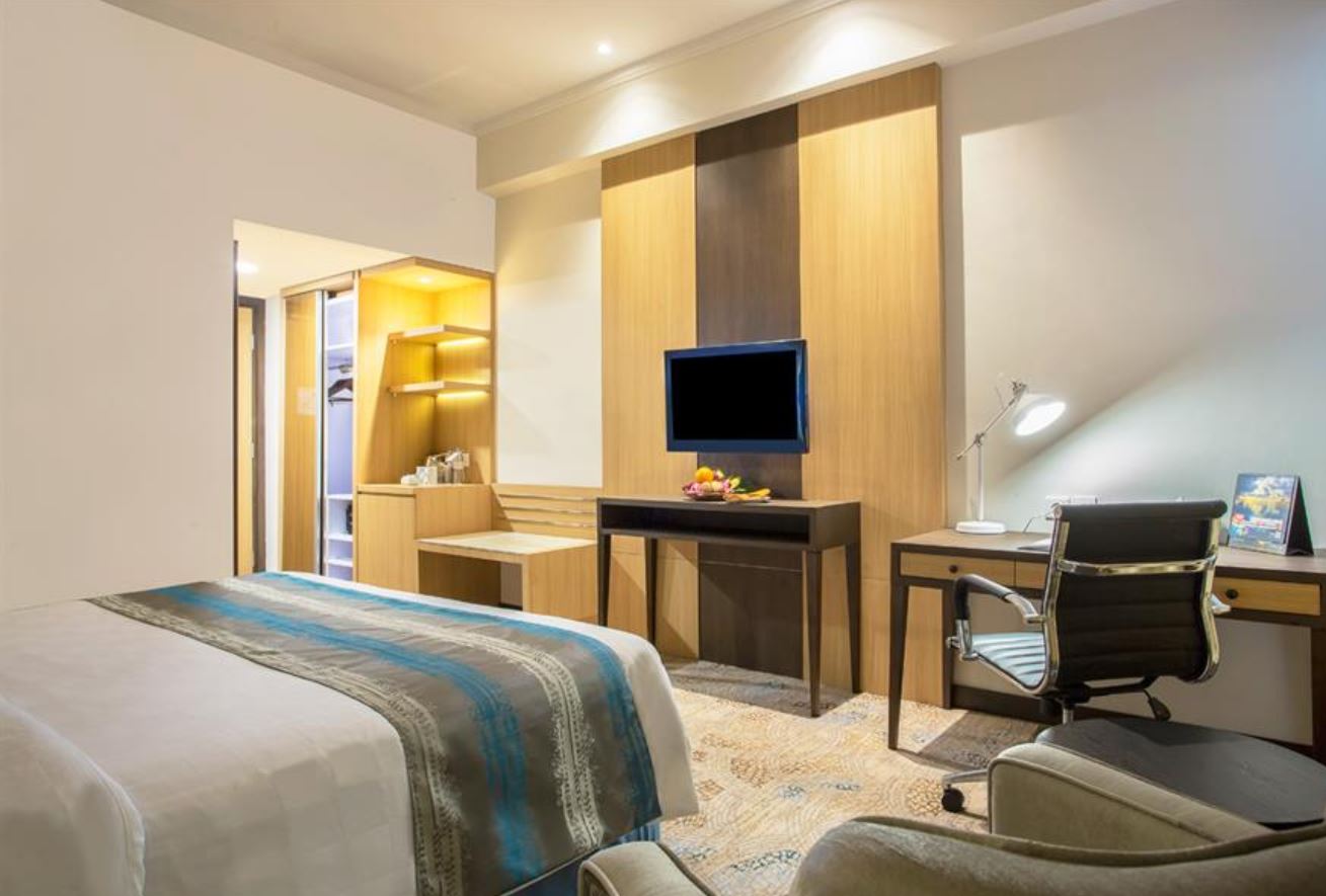 غرفة ديلوكس بسرير مزدوج أو سريرين منفصلين، Swiss-Belhotel Papua Jayapura 2/2