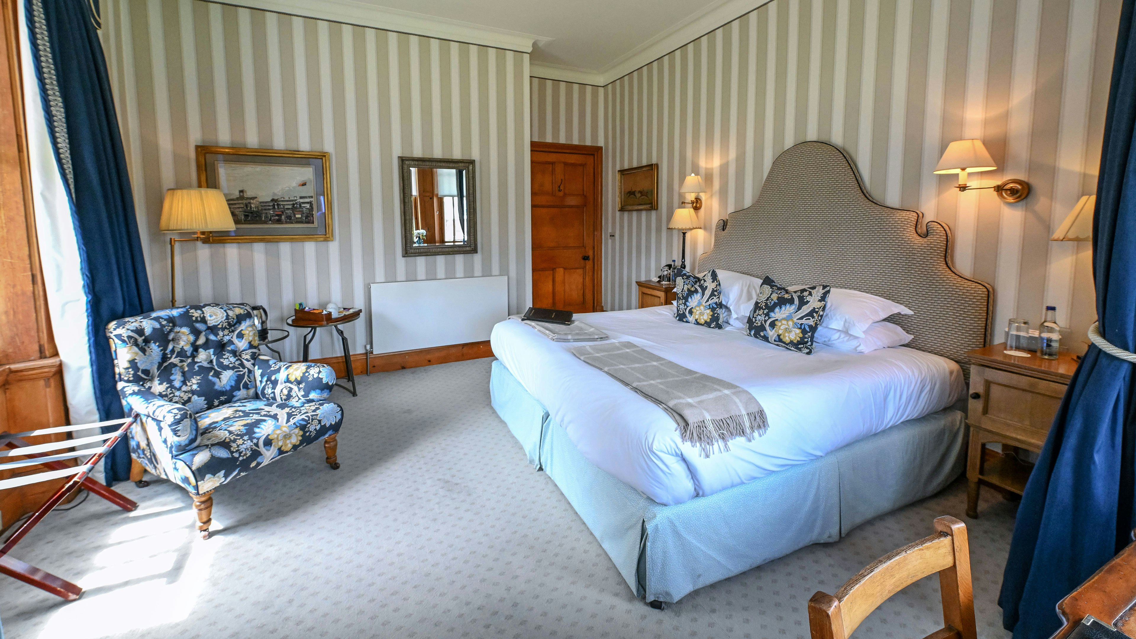 Jockey Club Rooms 8/33