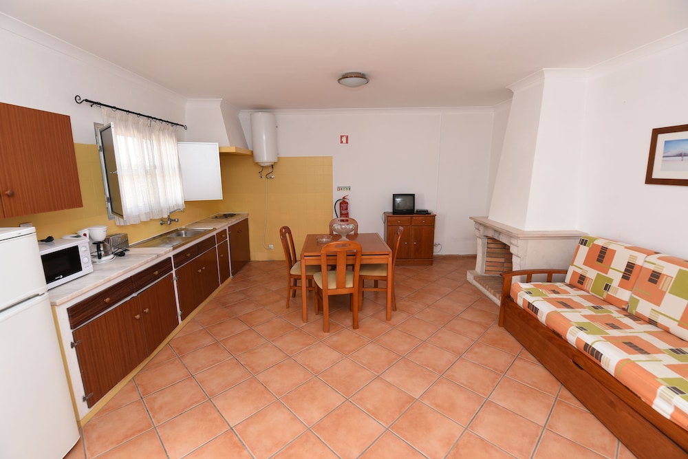 MONTE DOS AVOS VILLAGE 38/59