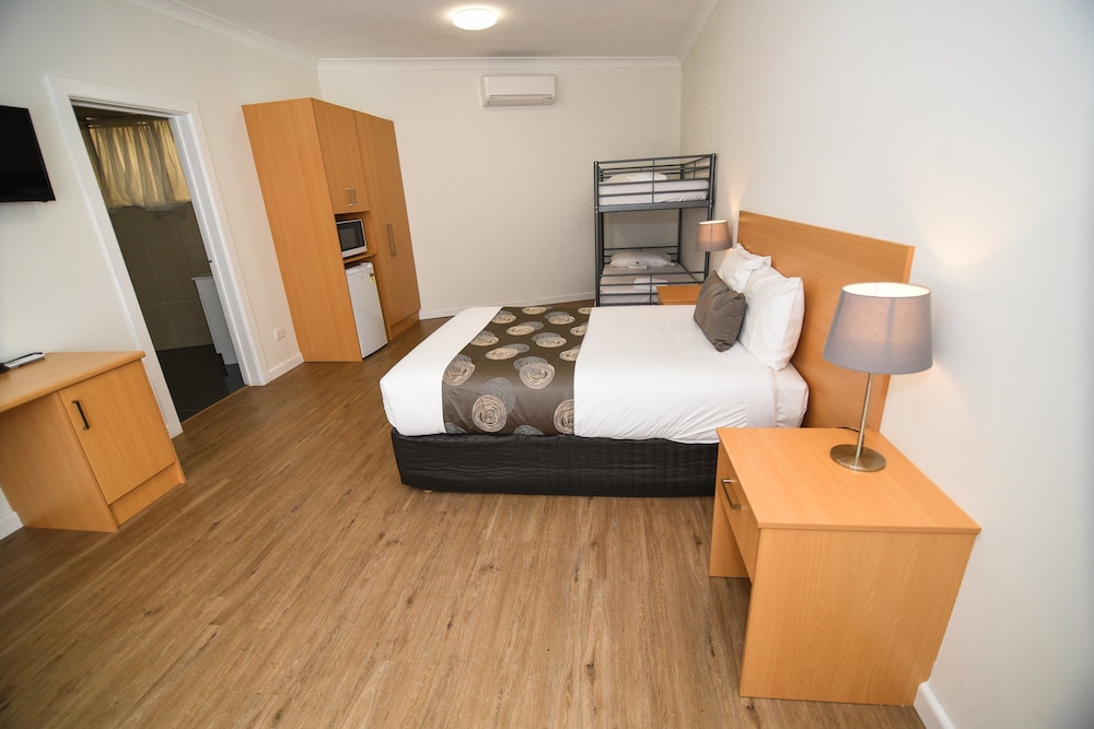 DANDENONG MOTEL 4/40