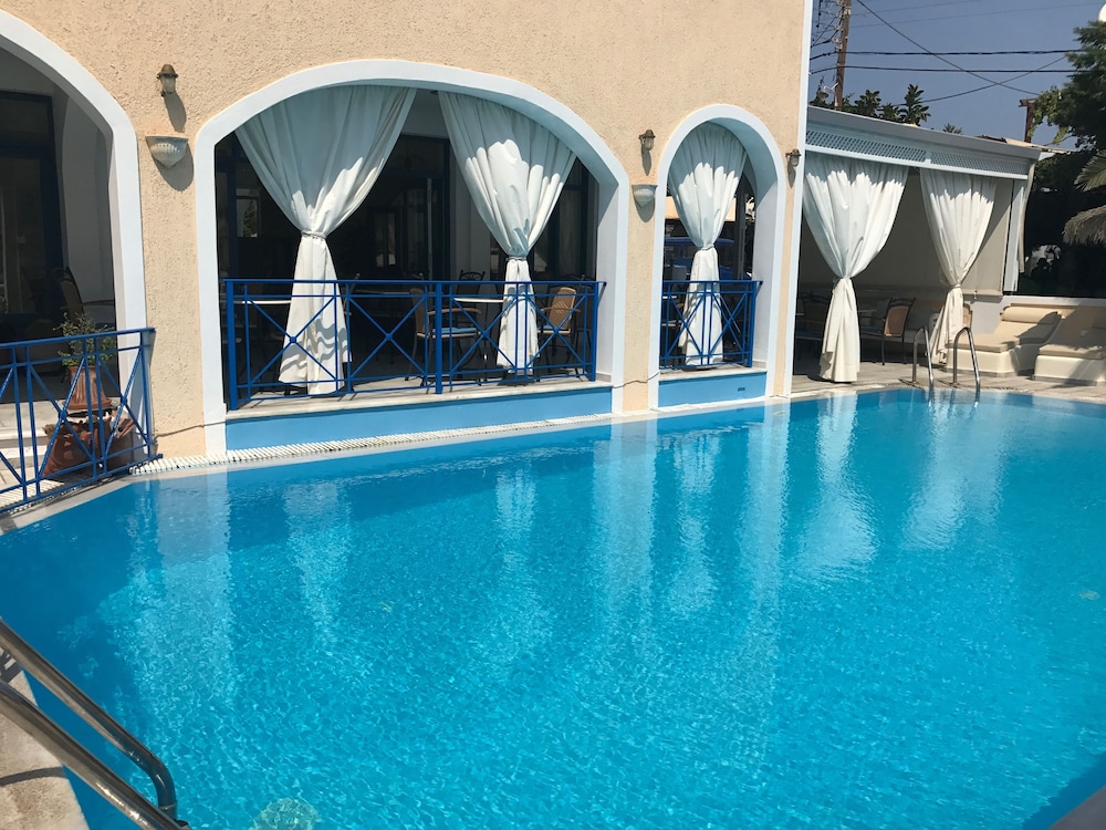 Dioskouri Art Villas 64/66