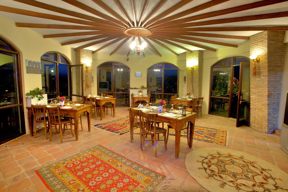 Ephesus Boutique Hotel 61/72