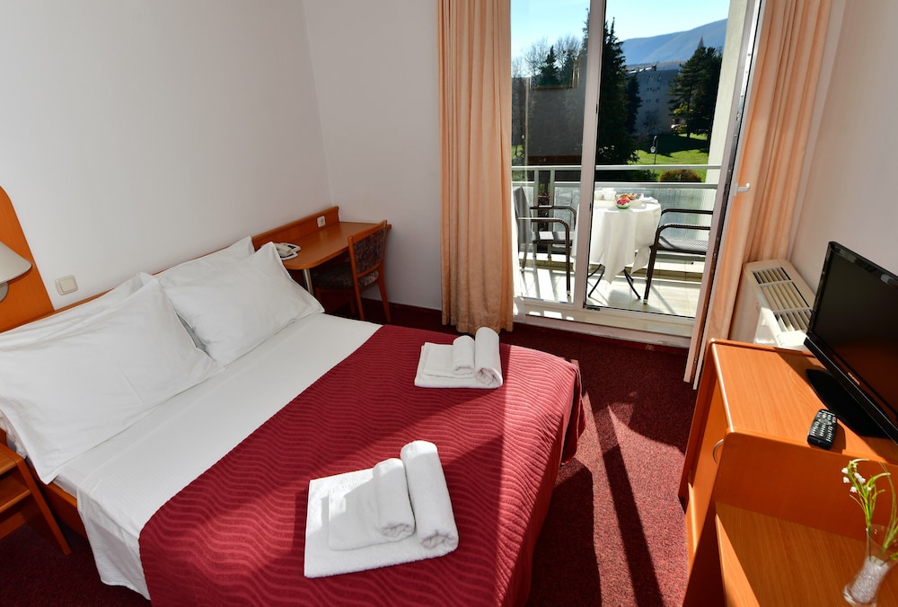 Hotel Alkar 12/48