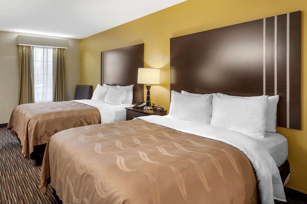 Quality Inn Seneca US-123 11/53