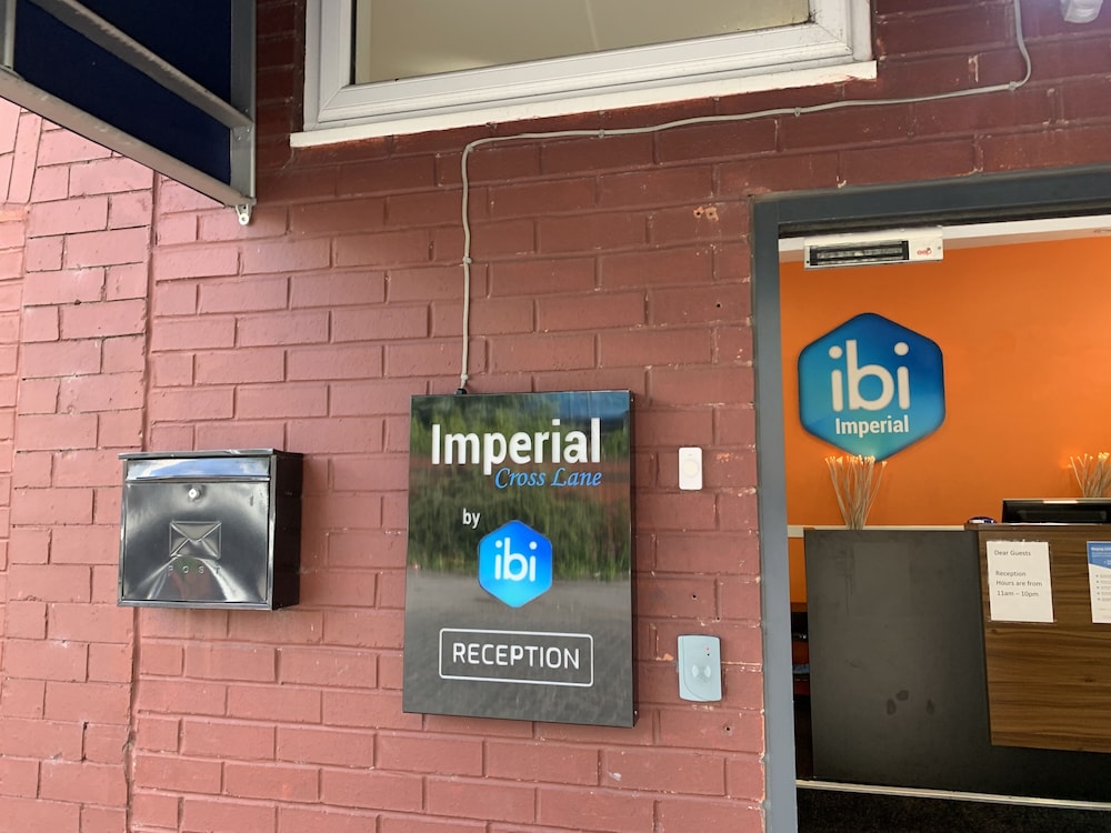 IBI Imperial Salford (ex Trivelles Hotel Manchester - Cross Lane) 3/62