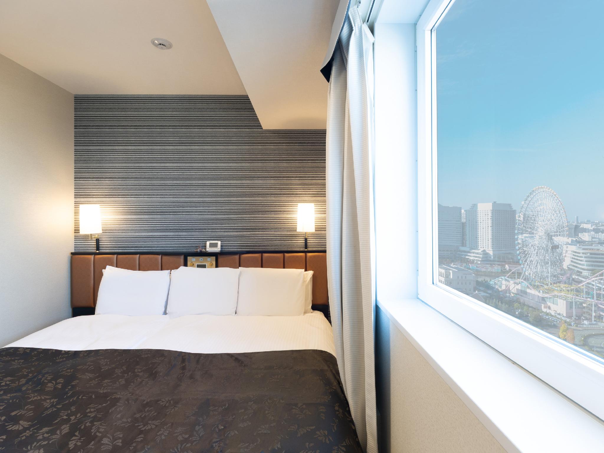 Hollywood, Twin Beds, Harbour View