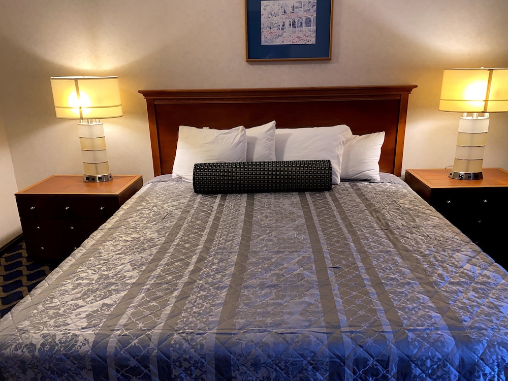 Economy Lodge 682 Main St Sturbridge 20/39