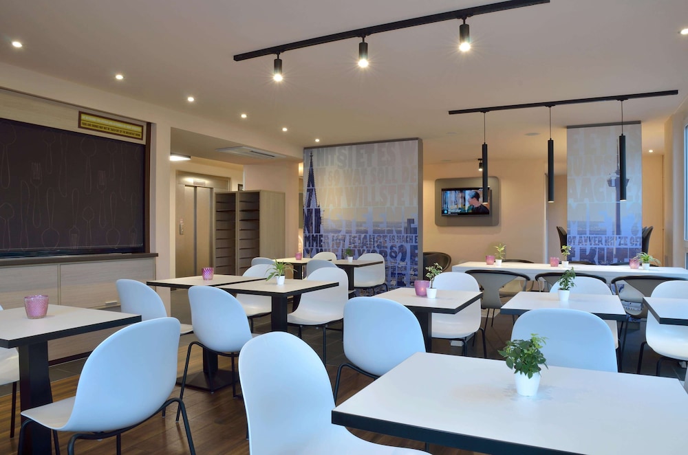 B&B Hotel Koln-West 34/38
