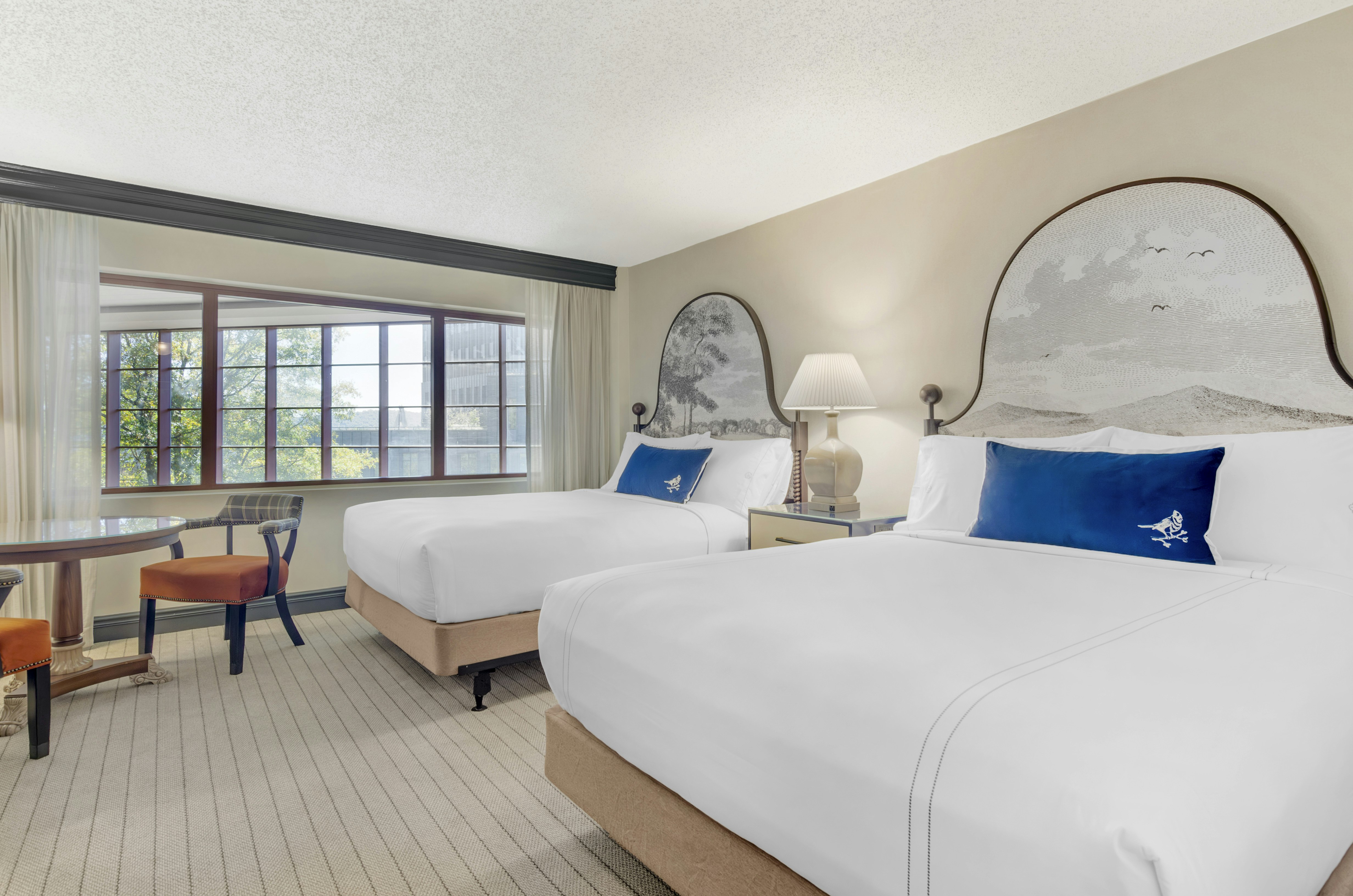 DELUXE, 2 QUEEN BEDS
