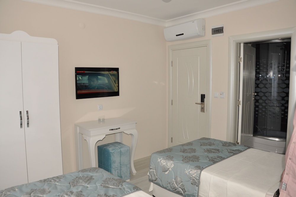 Hotel Iscen 9/24