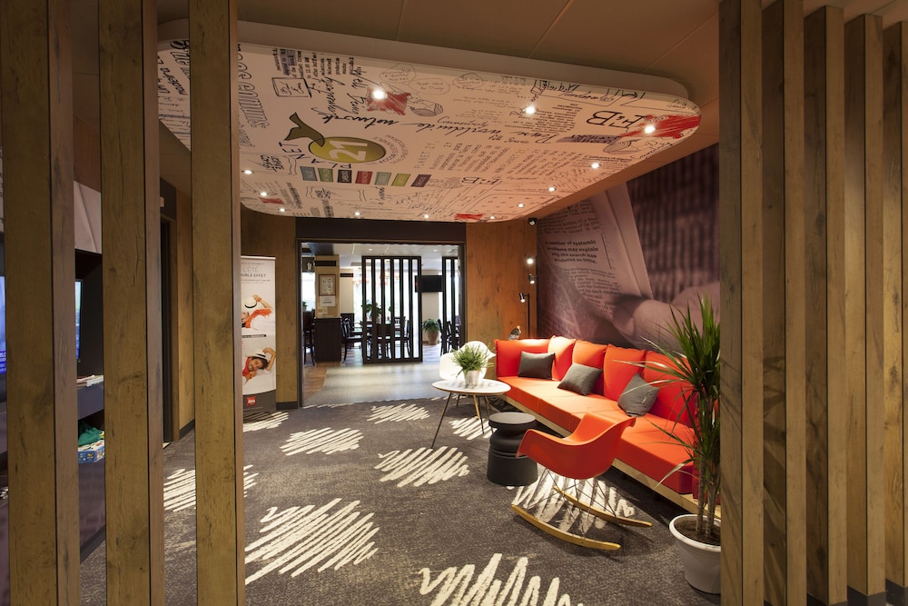 IBIS CHERBOURG LA GLACERIE 43/77