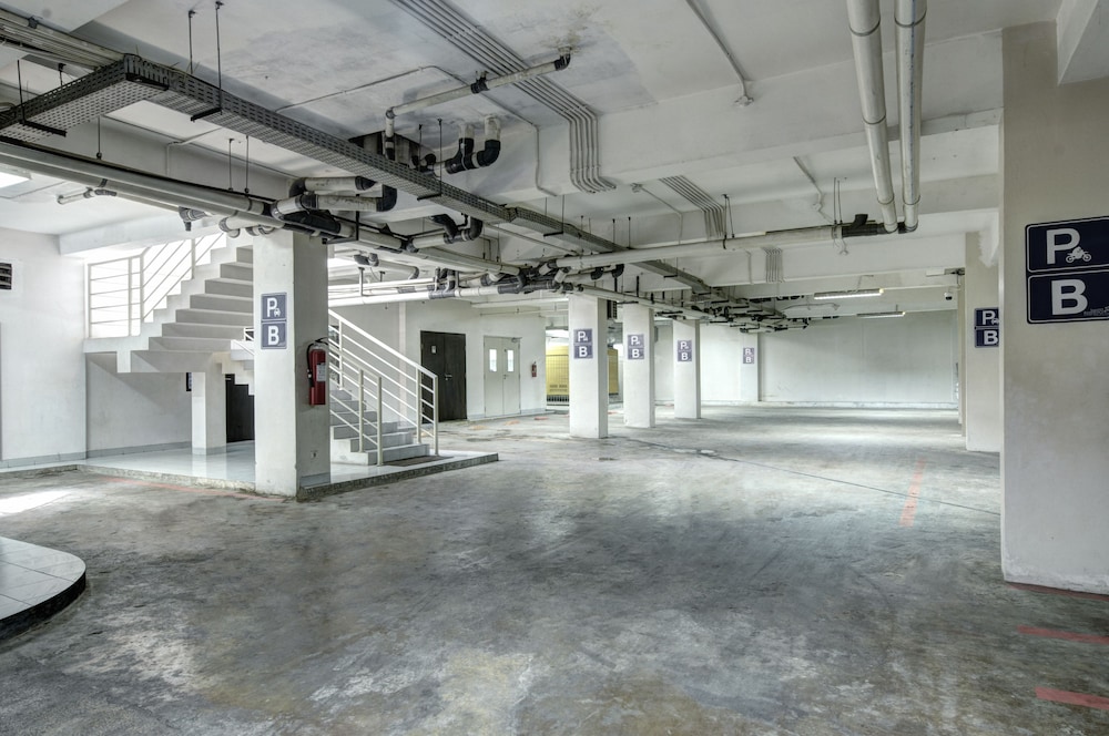 Sampit Residence Managed by FLAT06 38/40