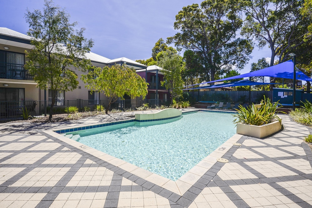 FORTE LEEUWIN APARTMENTS 12/57