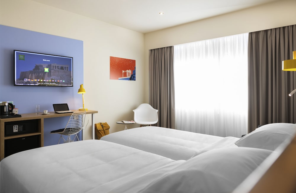 Ibis Styles Athens Routes 11/49