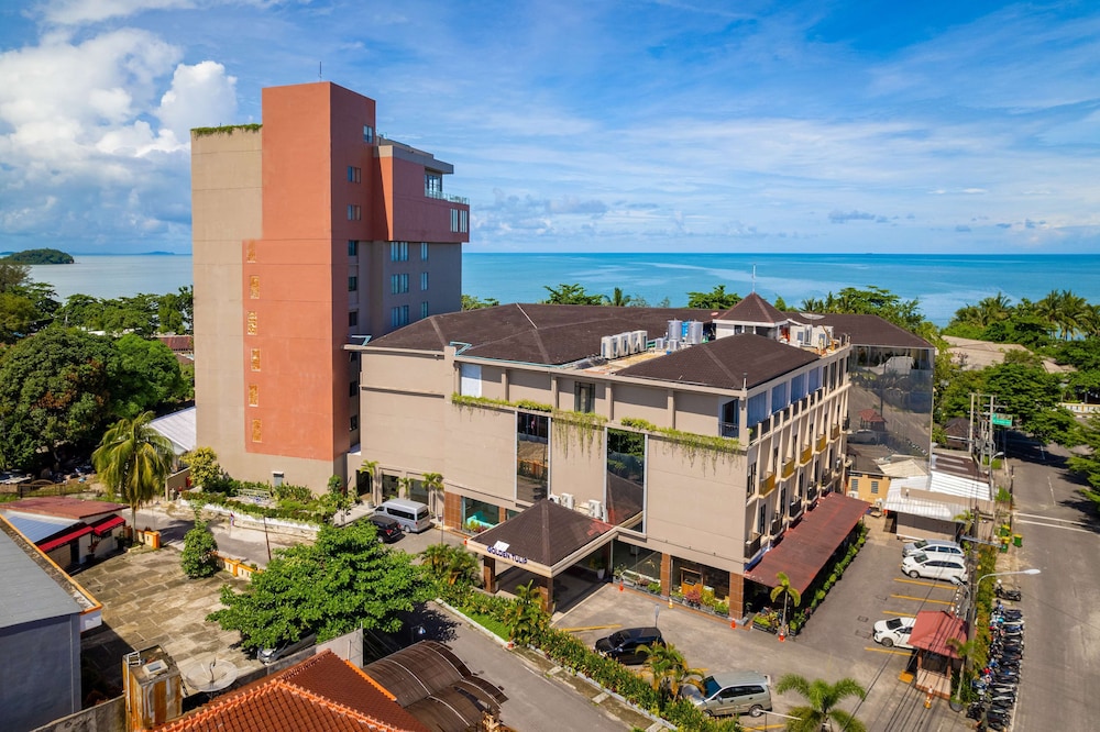 Golden Tulip Essential Belitung 5/59