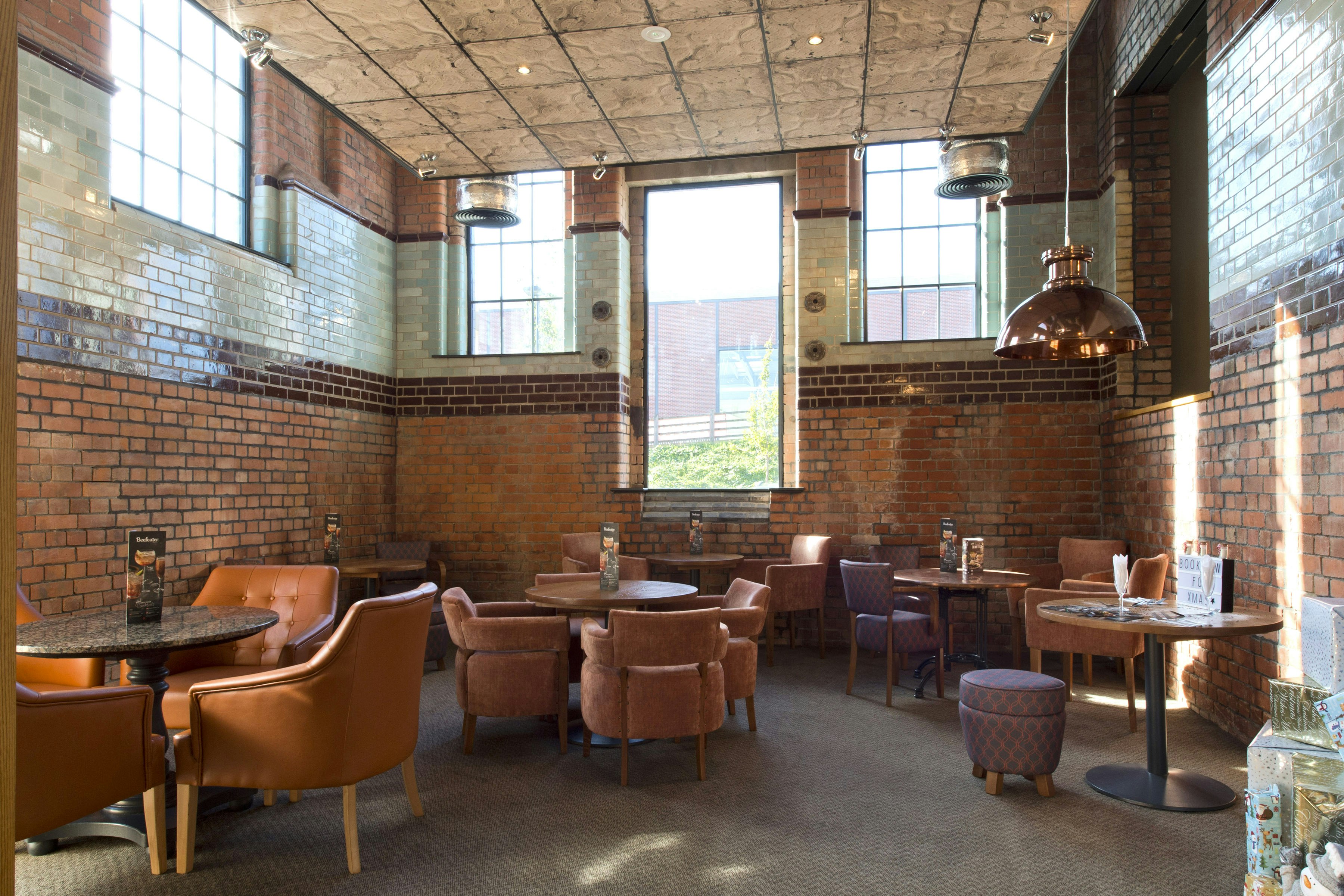Premier Inn Gloucester (Quayside) 34/42