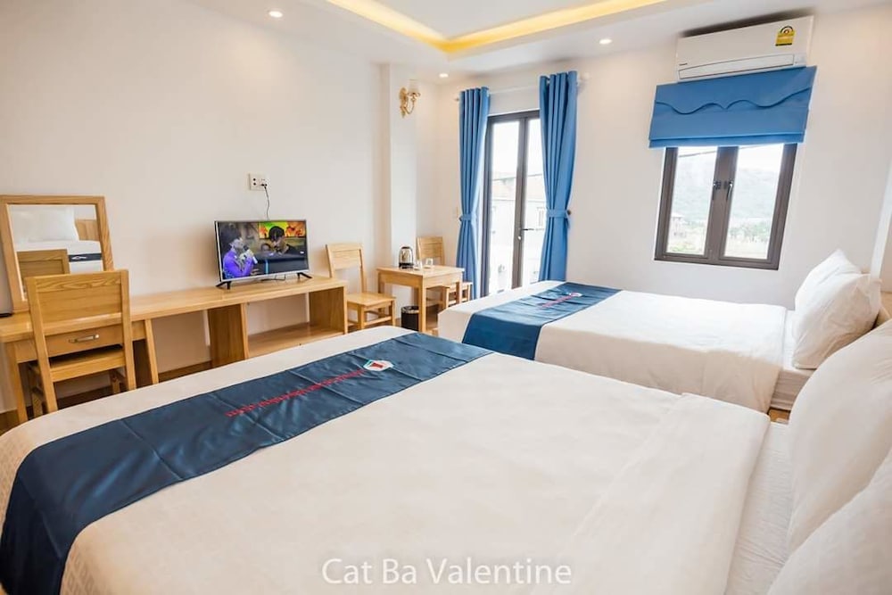 Cat Ba Valentine 21/50