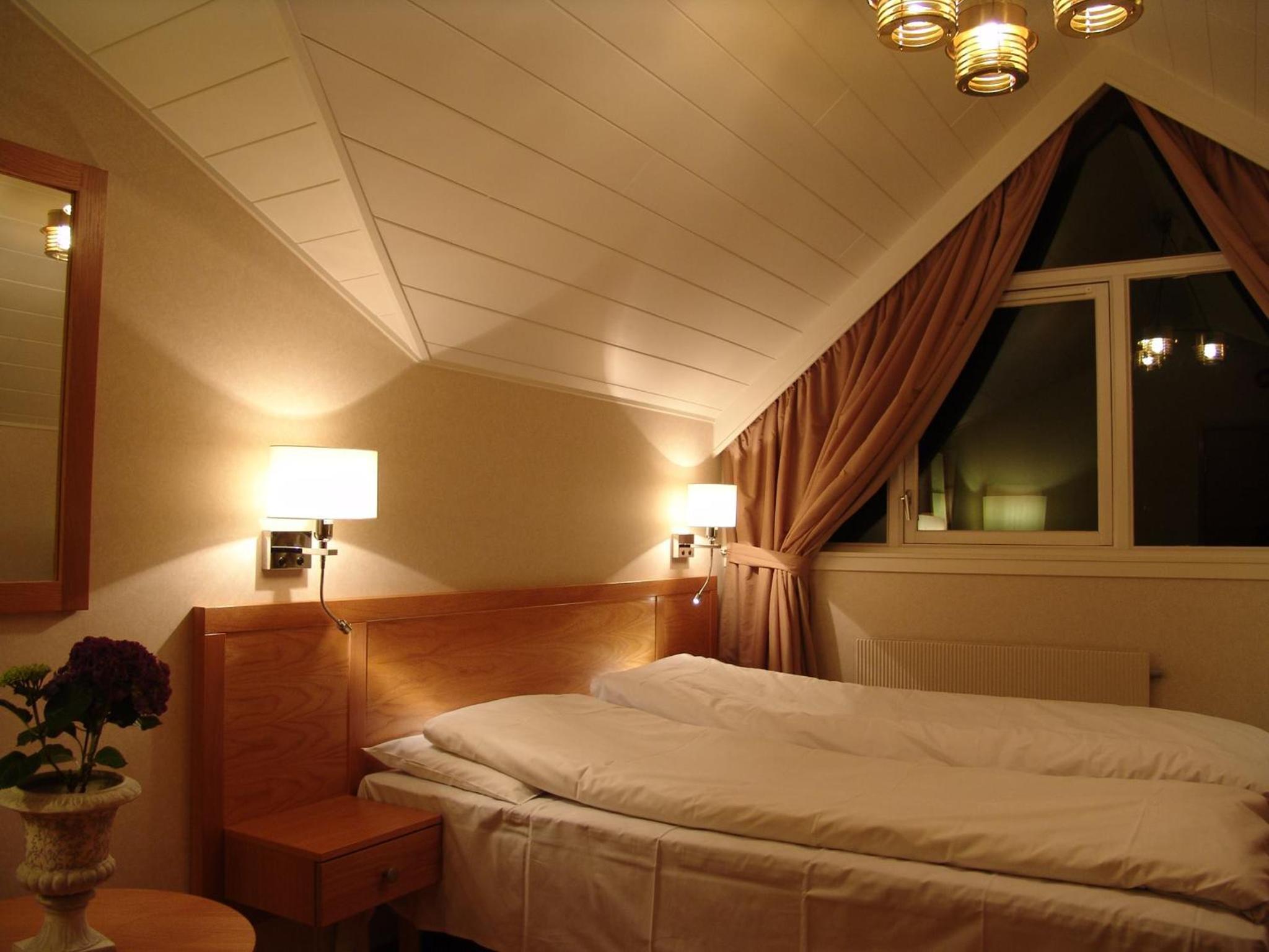 Alver Hotel 10/50
