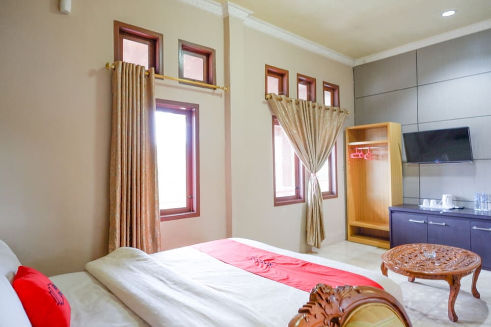 RedDoorz Plus @ Hotel Srikandi Kendari 13/50