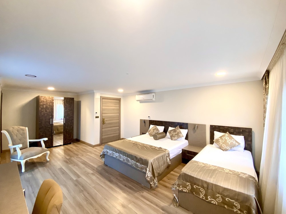 Caykent Suites Deluxe Hotel 10/50