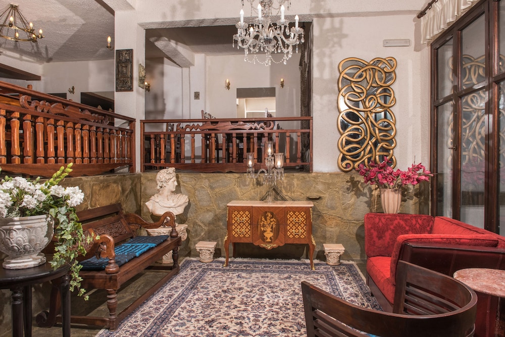 Leandros Hotel 35/50