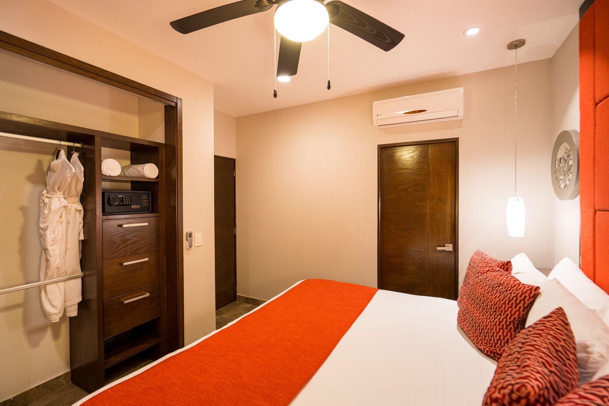 جناح ركني بسريرين بإطلالة جزئية على البحر، Resorts By Pinnacle 220 2/4