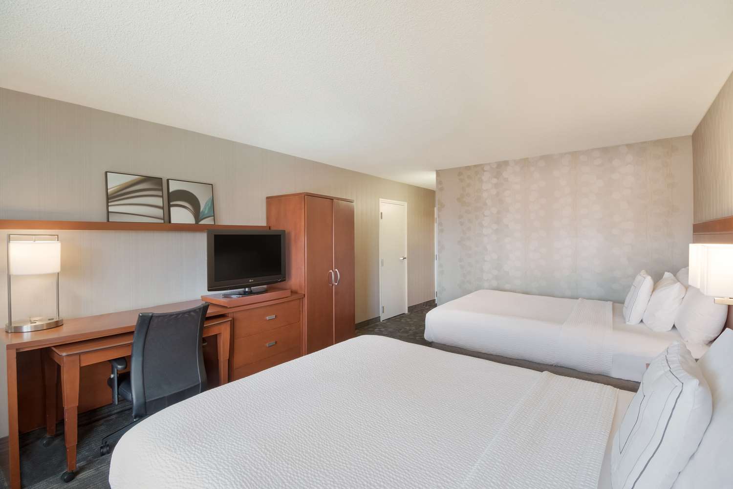 Sonesta Select Huntington Beach Fountain Valley 18/38