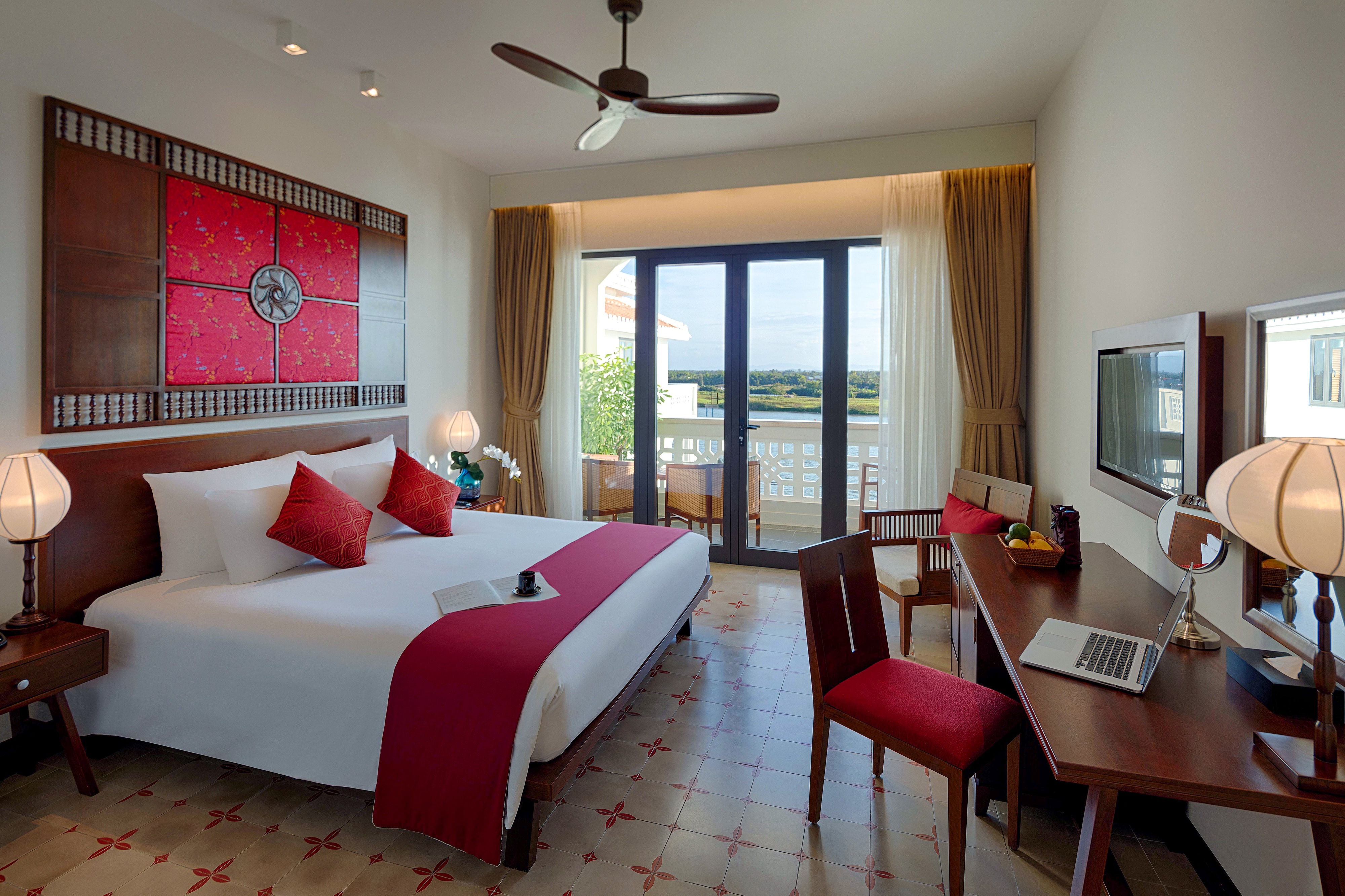 Grand, River, Double Bed, Pool and River View