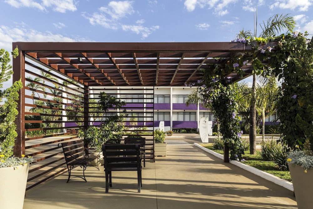 Sia Park Executive Hotel 3/44